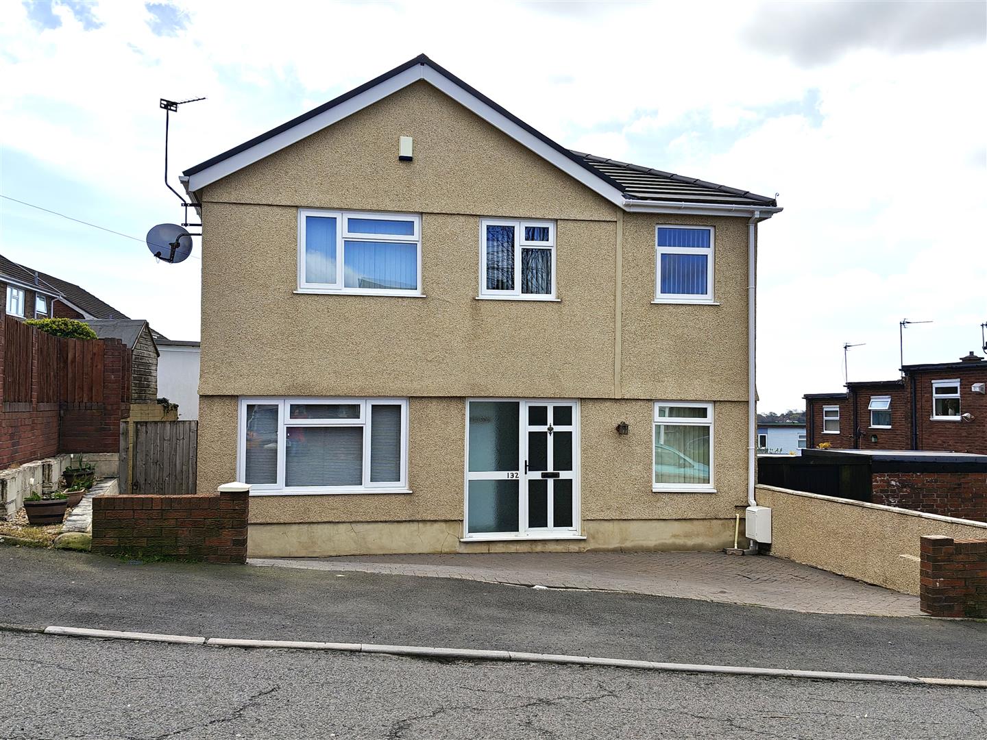 Derlwyn, Dunvant, Swansea, SA2 7PN